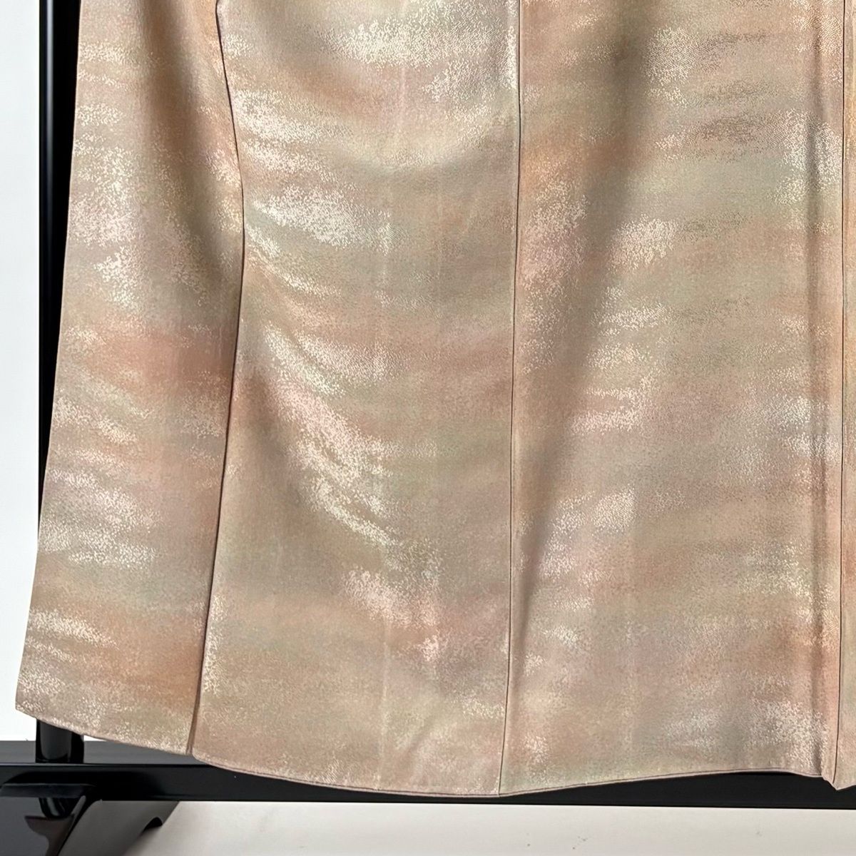 小紋 身丈156 cm 裄丈64 M 袷 押田正義 落款 地紋 霞 ピンクベージュ 正絹 一つ紋