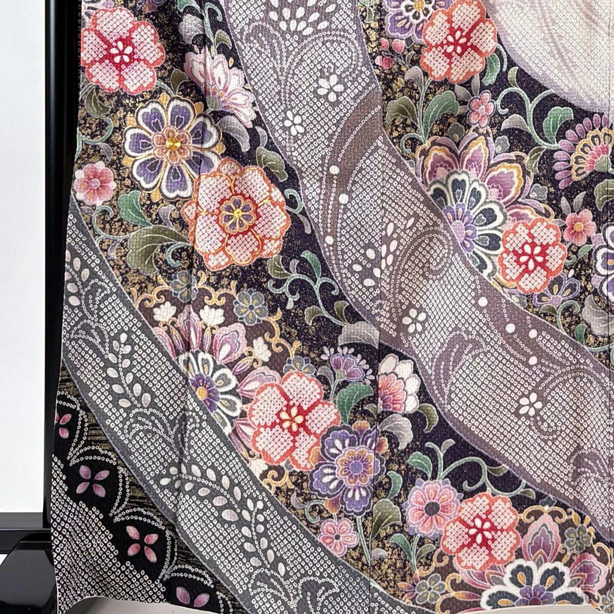 振袖 身丈167 cm 裄丈67 M 袷 花唐草 梅 金糸 絞り クリーム 正絹