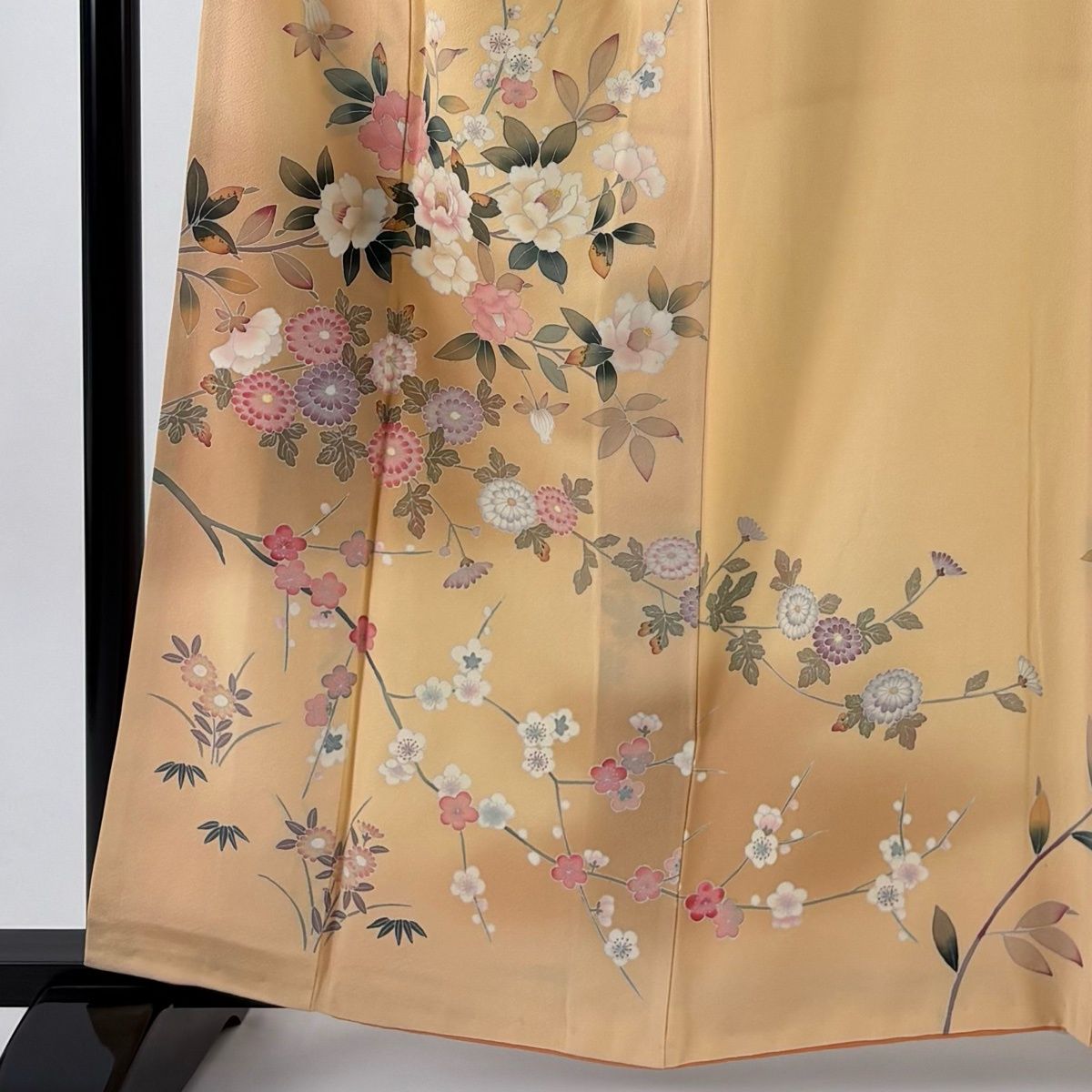 訪問着 身丈158.5 cm 裄丈66 M 袷 椿 菊 ぼかし 薄オレンジ 正絹 秀品 一つ紋