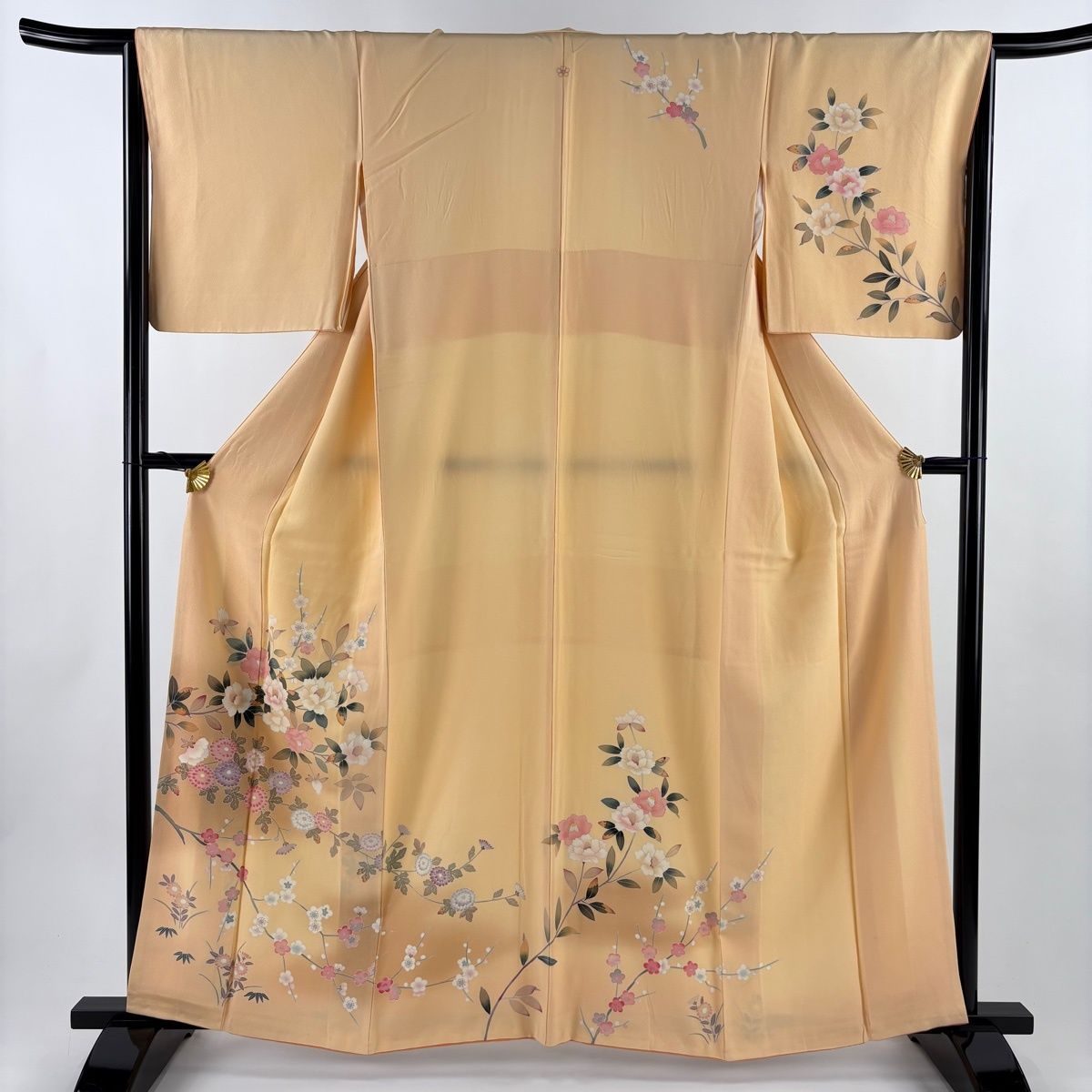 訪問着 身丈158.5 cm 裄丈66 M 袷 椿 菊 ぼかし 薄オレンジ 正絹 秀品 一つ紋