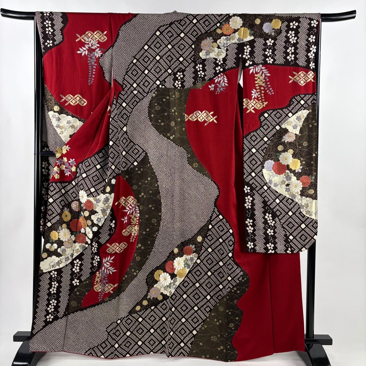 振袖 身丈165.5 cm 裄丈66 M 袷 鈴乃屋 菊 梅 刺繍 金糸 赤 正絹 秀品