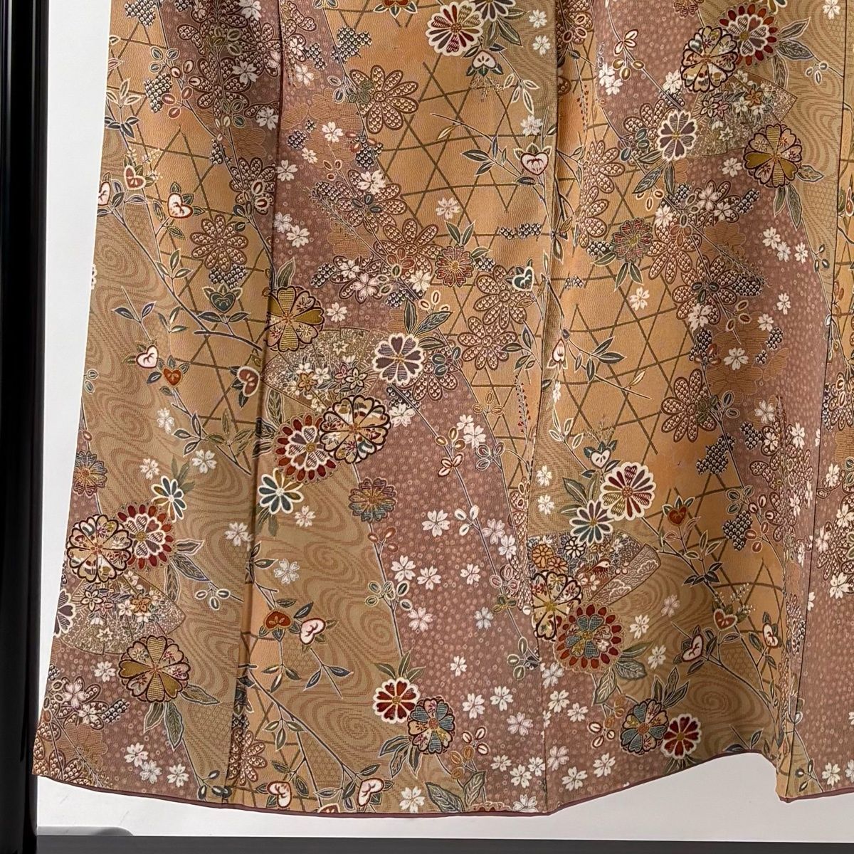 小紋 身丈152 cm 裄丈65 M 袷 秋草 扇 金彩 薄茶色 正絹 秀品