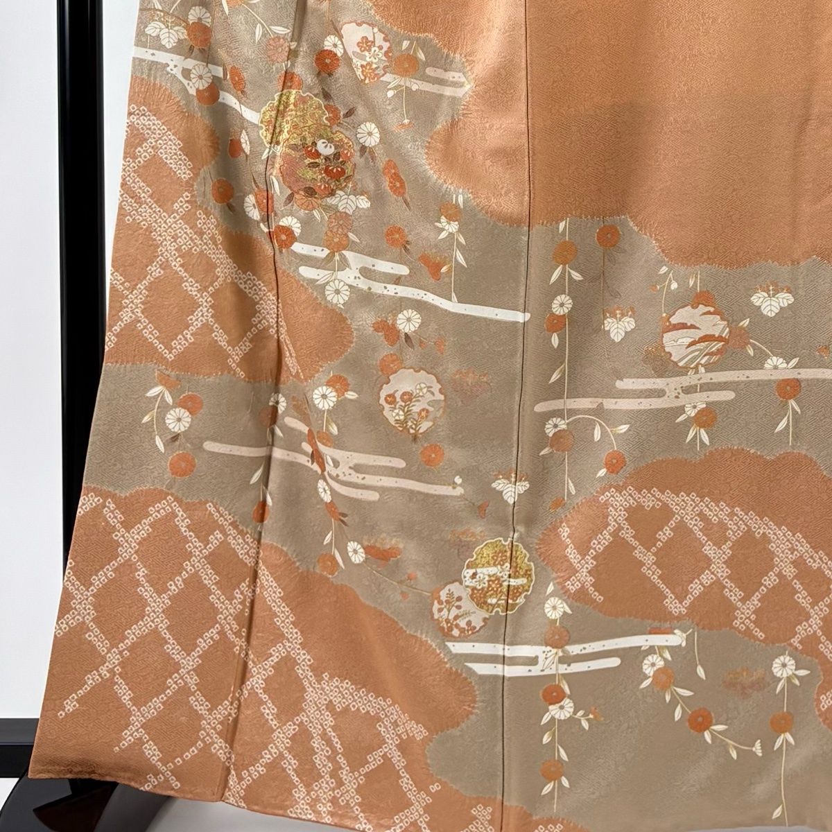 訪問着 身丈163 cm 裄丈66 M 袷 雪輪 草花 絞り 金彩 ピンク 正絹 秀品