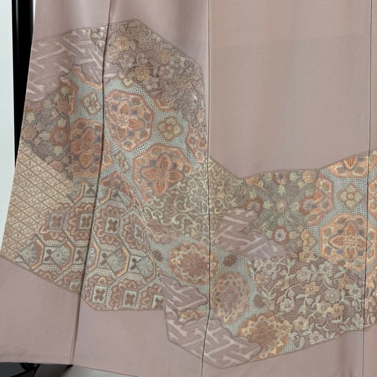 訪問着 身丈160 cm 裄丈66 M 袷 華文 花唐草 刺繍 薄小豆 正絹 秀品 一つ紋
