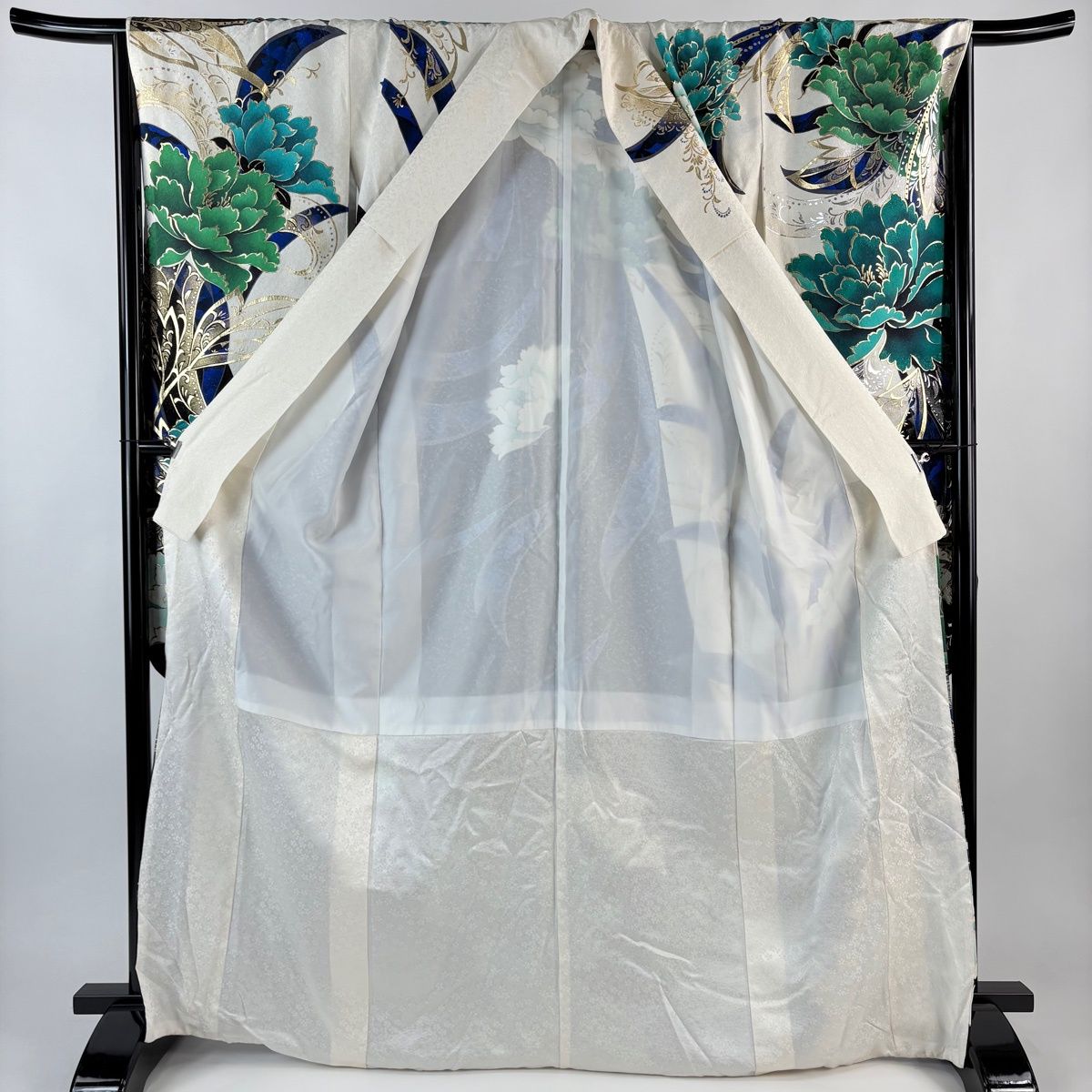  振袖 身丈167 cm 裄丈68 L 袷 牡丹 蝶 ラインストーン 銀通し クリーム 正絹 秀品 振袖 着物