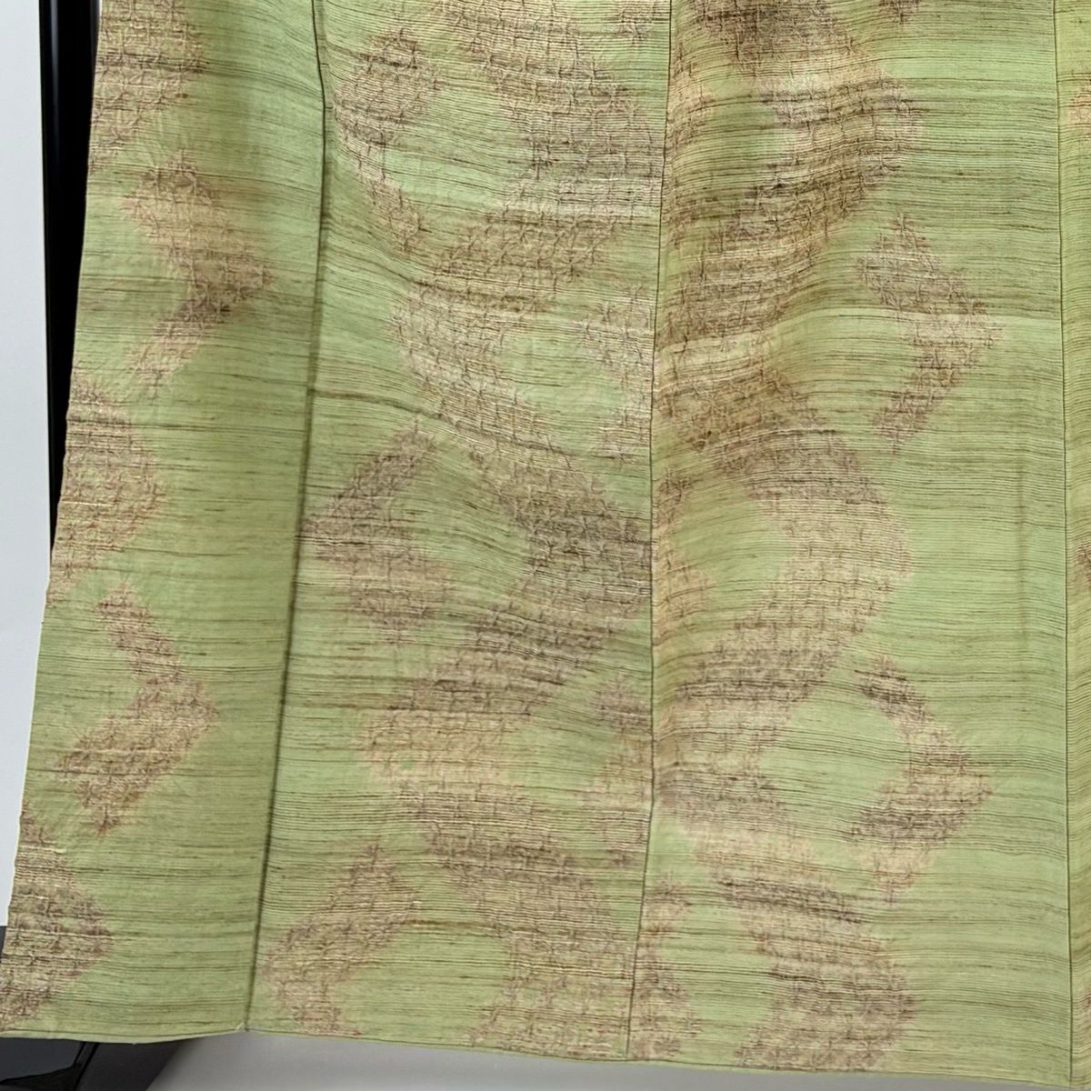 小紋 身丈163 cm 裄丈63 S 袷 紬地 幾何学模様 絞り よもぎ色 正絹 秀品