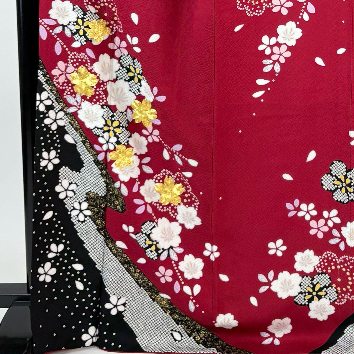 振袖 身丈172 cm 裄丈71 L 袷 桜 流水 金糸 金彩 赤 正絹 秀品