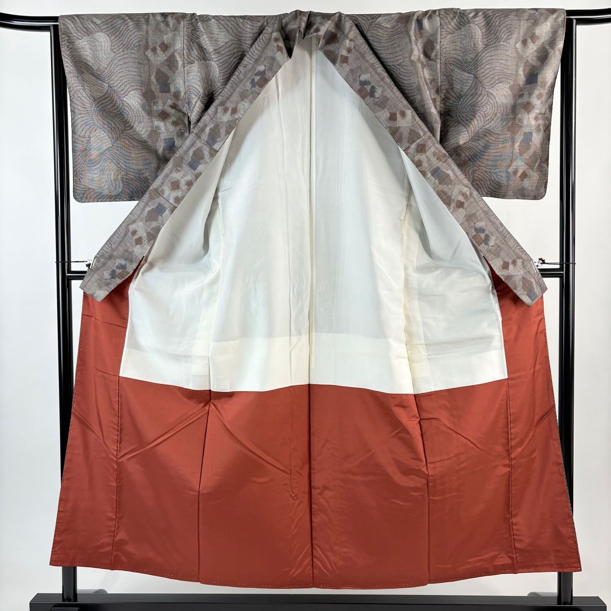  紬 身丈155 5 cm 裄丈64 M 袷 波 箔散らし柄 灰茶 正絹 秀品 紬 着物