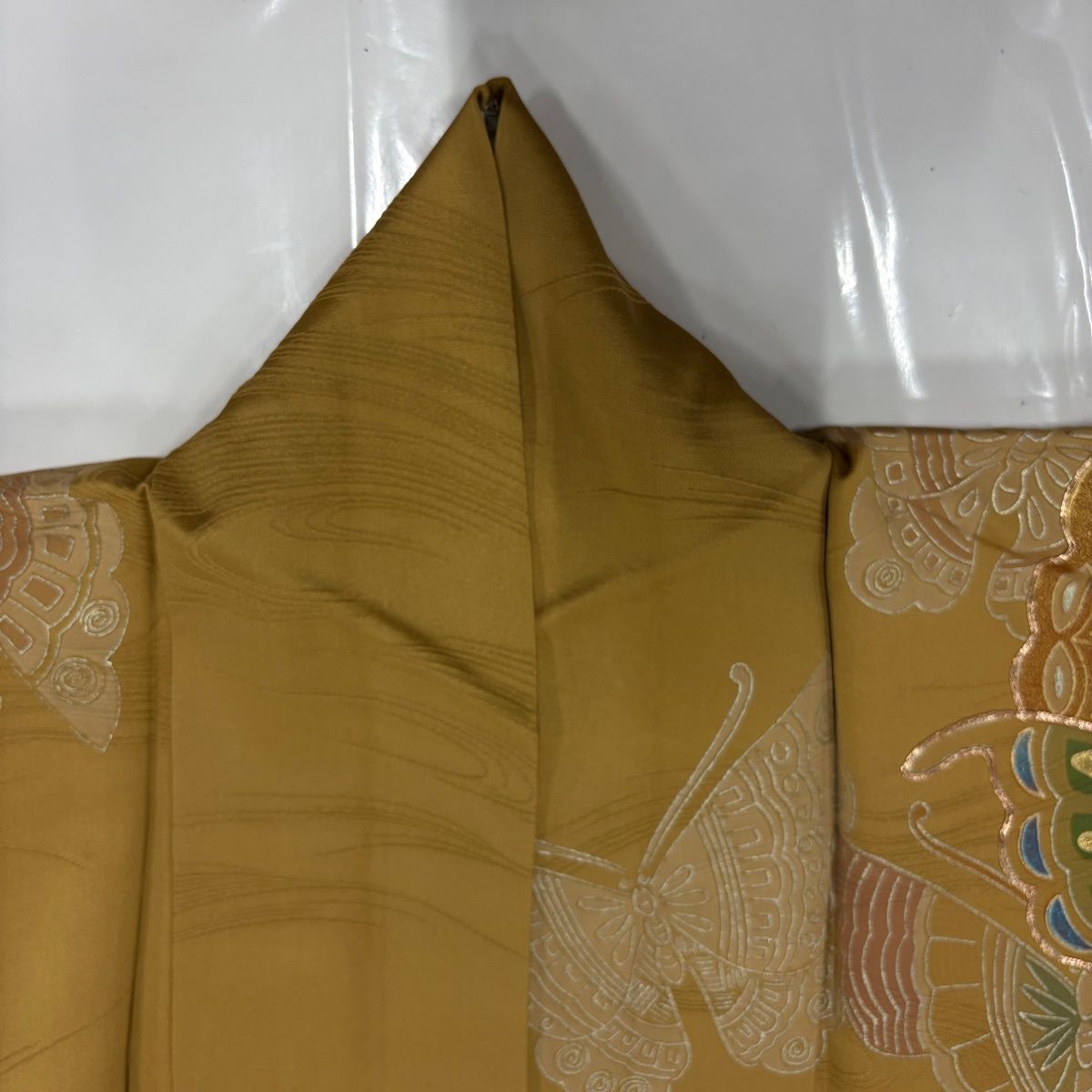  振袖 身丈159 5 cm 裄丈66 M 袷 蝶 金糸 金銀彩 山吹茶色 正絹 秀品 振袖 着物