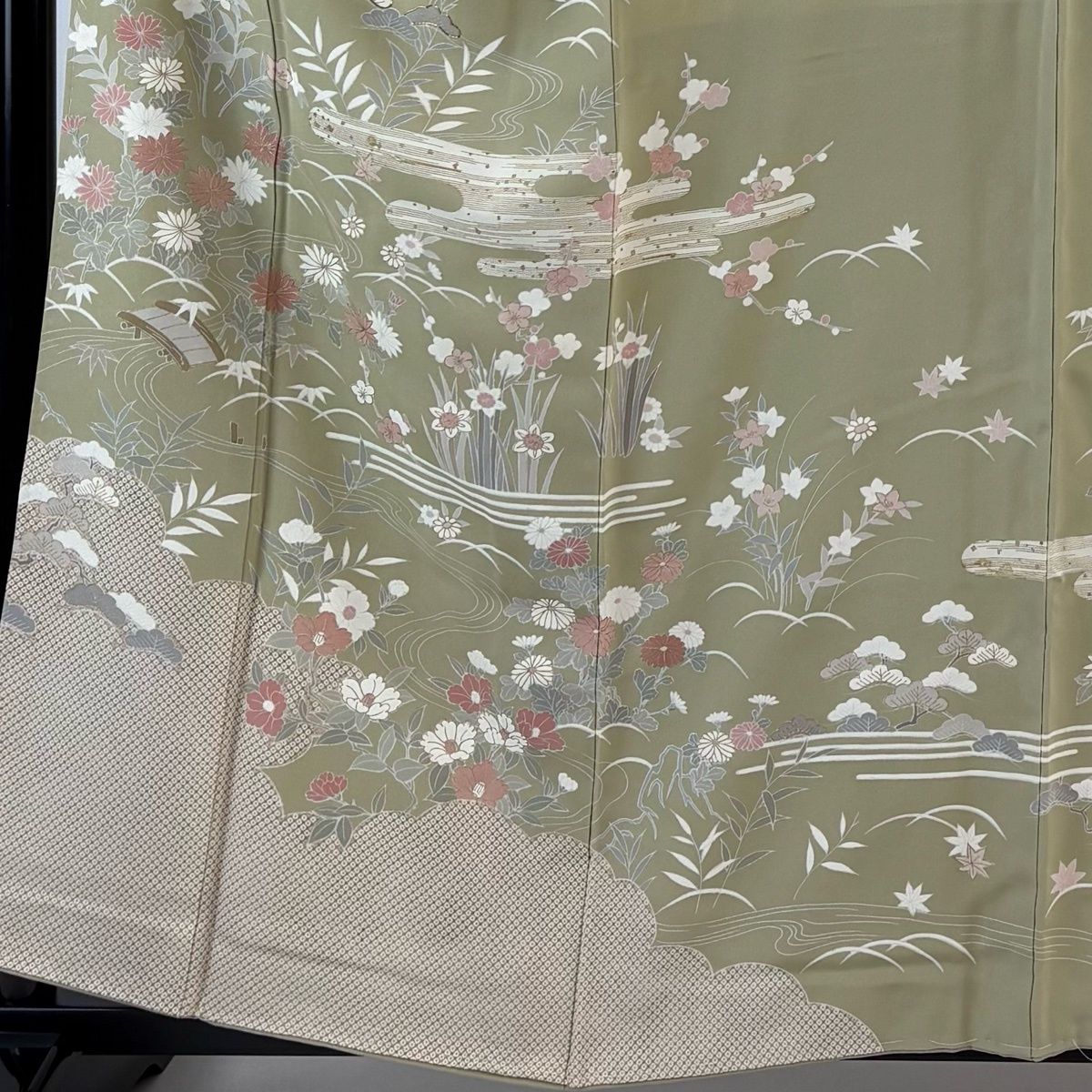 訪問着 身丈159 cm 裄丈65.5 M 袷 草花 ヱ霞 金糸 金彩 灰緑 正絹 秀品