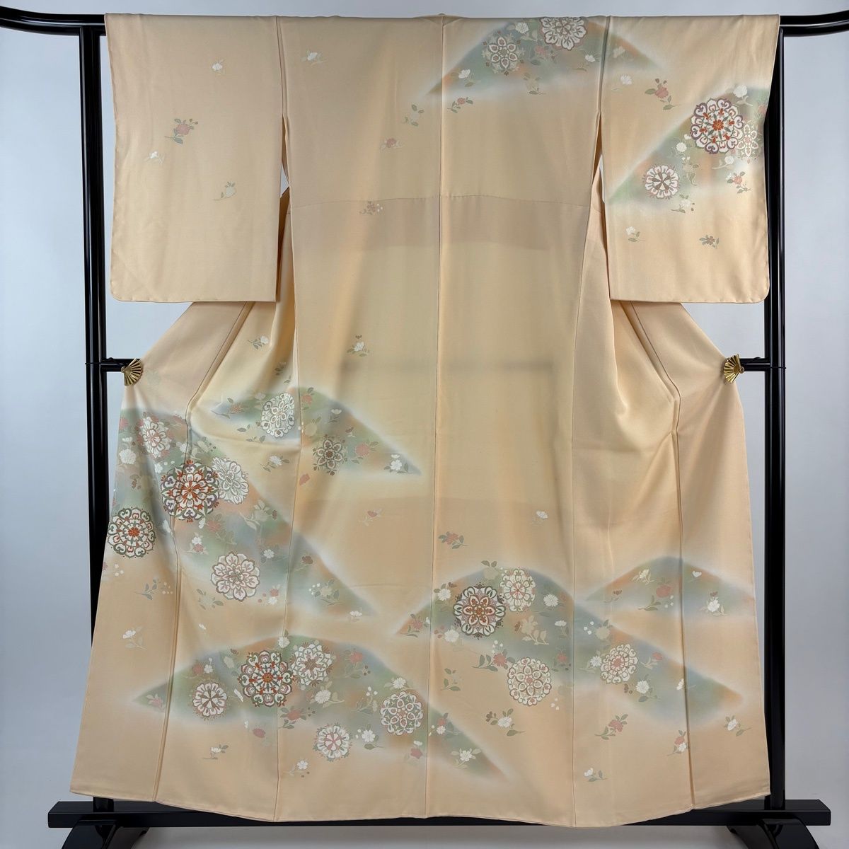 訪問着 身丈158 cm 裄丈63.5 S 袷 華文 草花 金糸 金彩 薄オレンジ 正絹 秀品