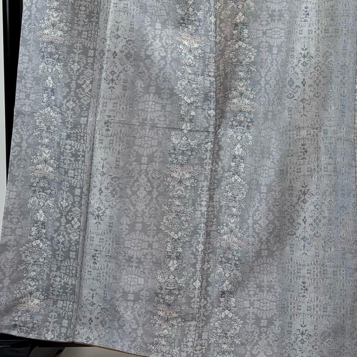 大島紬 身丈162 cm 裄丈66 M 袷 都喜ヱ門 藤白泥 やまと 証紙 草花 灰色 正絹 秀品