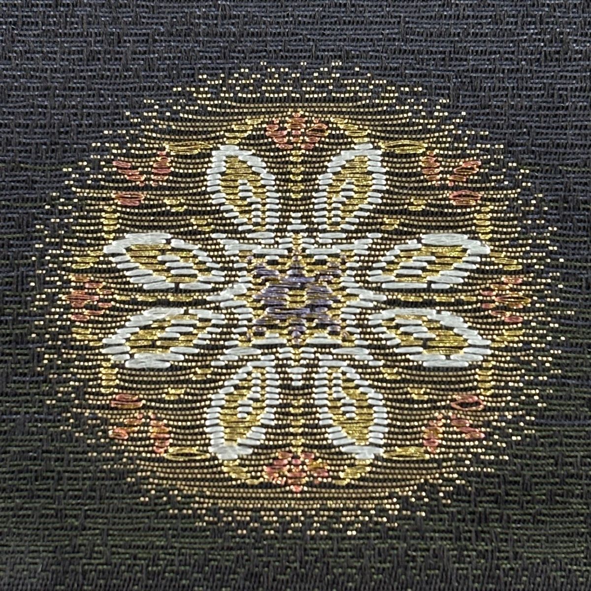 美品】 袋帯 秀品 華文 鳥 金糸 箔 深緑 六通 正絹 【中古】 - メルカリ