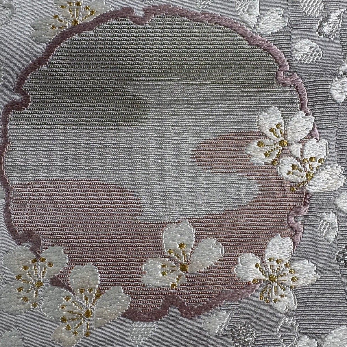 袋帯 秀品 雪輪 桜 唐織 金銀糸 灰色 六通 正絹