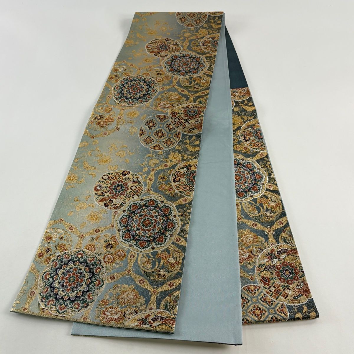 美品】 袋帯 秀品 華文 宝尽くし 刺繍 箔 青灰色 六通 正絹 【中古