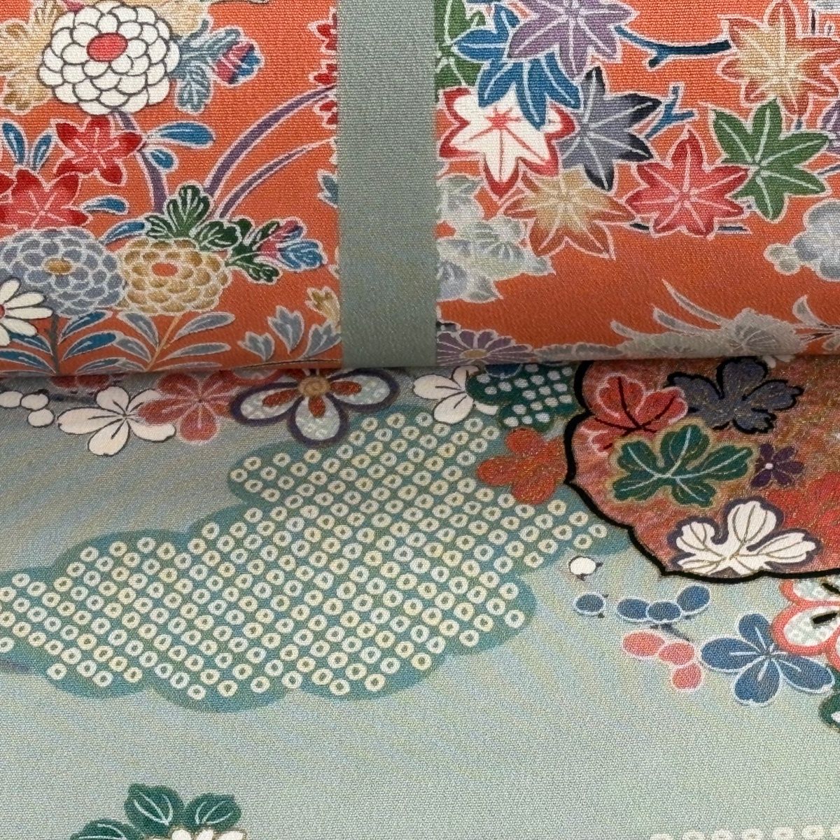 反物 秀品 小紋 草花 雲文 金彩 薄緑 正絹 【中古】 - メルカリ