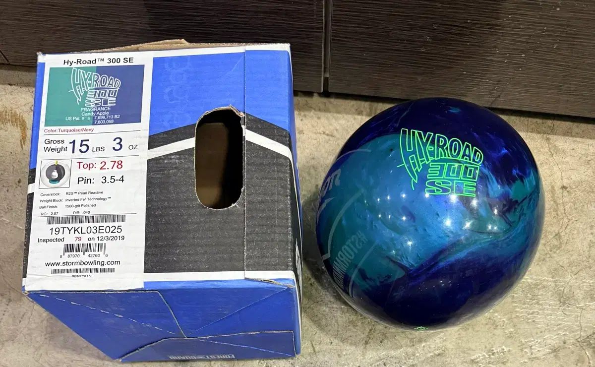ストーム Hy Road 300 SE ボーリングボール 15パウンド ボール