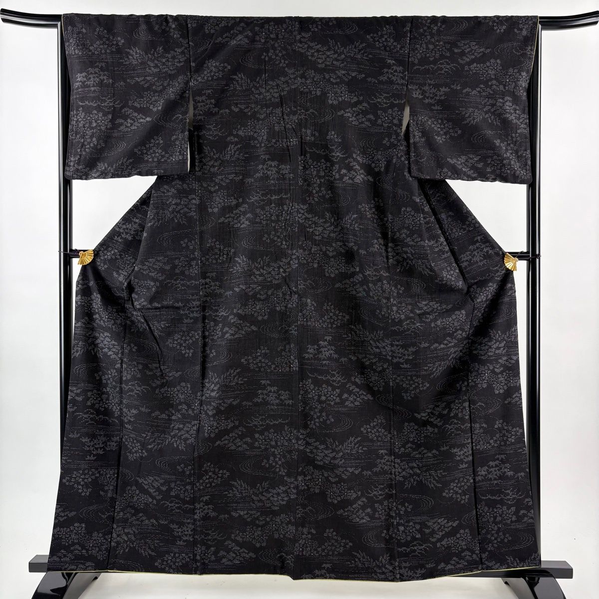 結城紬 身丈162cm 裄丈65cm M 袷 本場結城紬 証紙 松竹梅 流水 黒 正絹