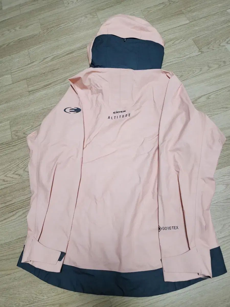 アイダーゴアテックスウィンドブレーカーL