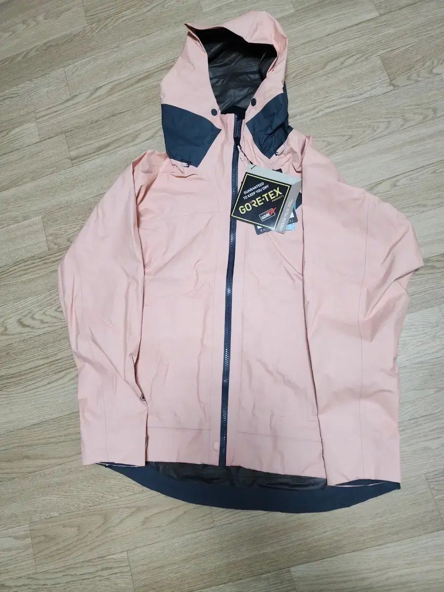 アイダーゴアテックスウィンドブレーカーL