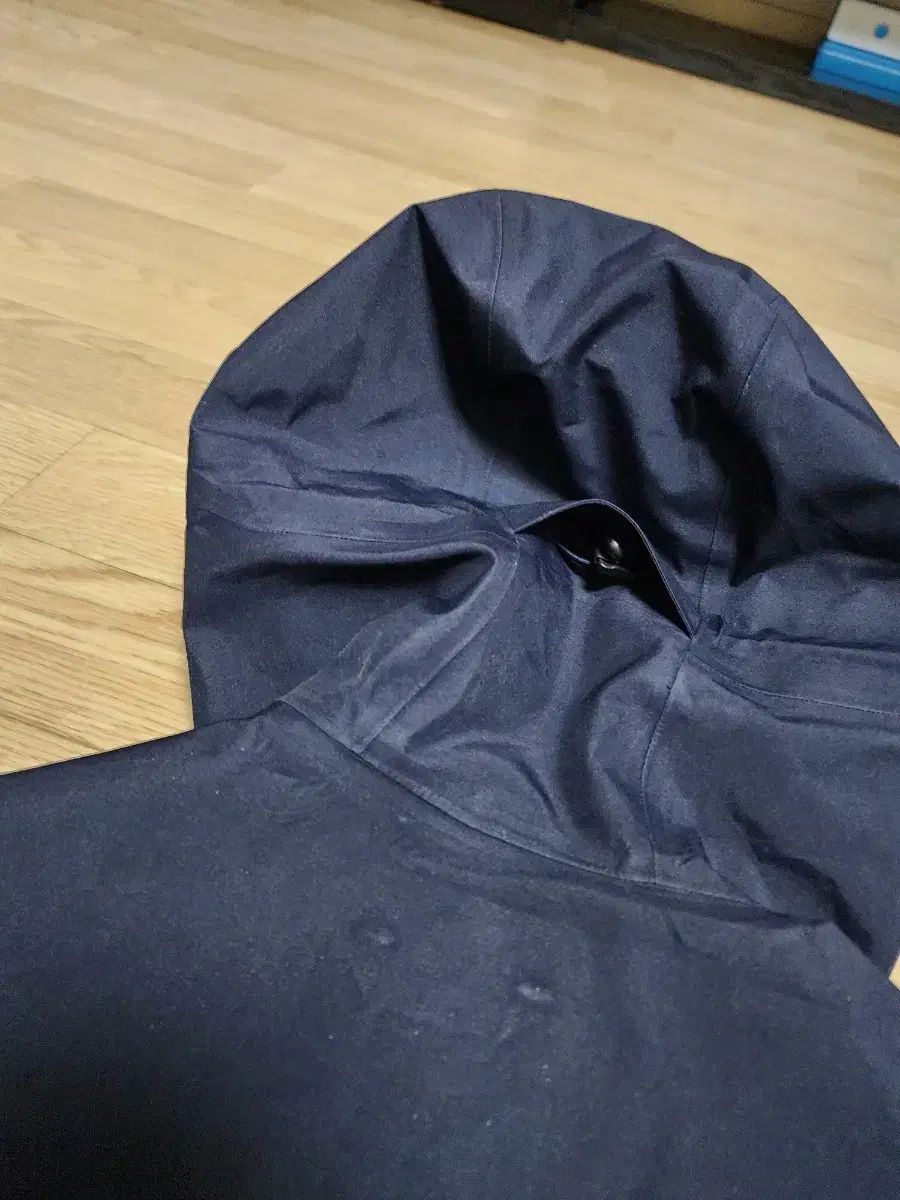 SALOMON ゴアテックス