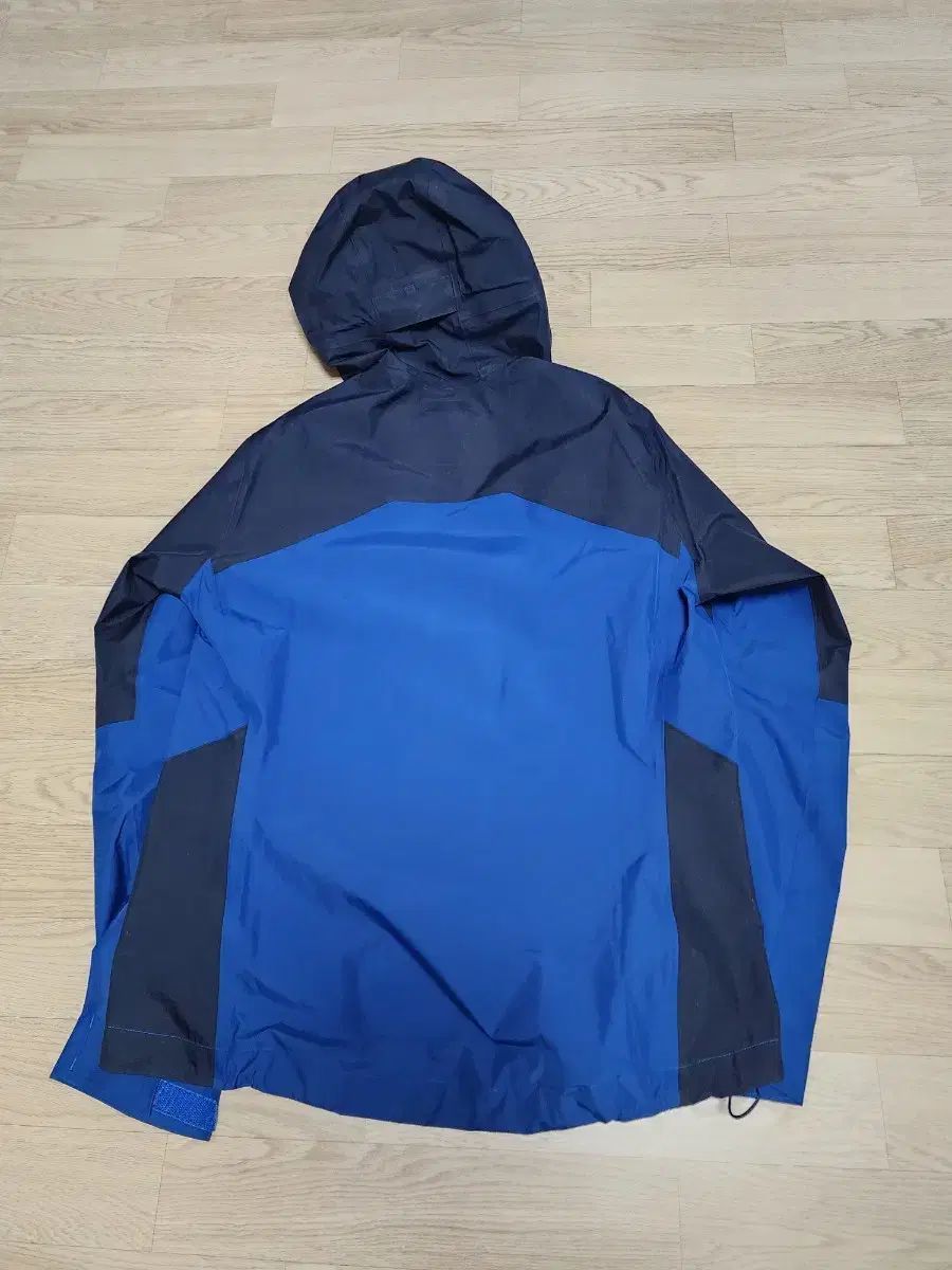 SALOMON ゴアテックス ウィンドブレーカー L