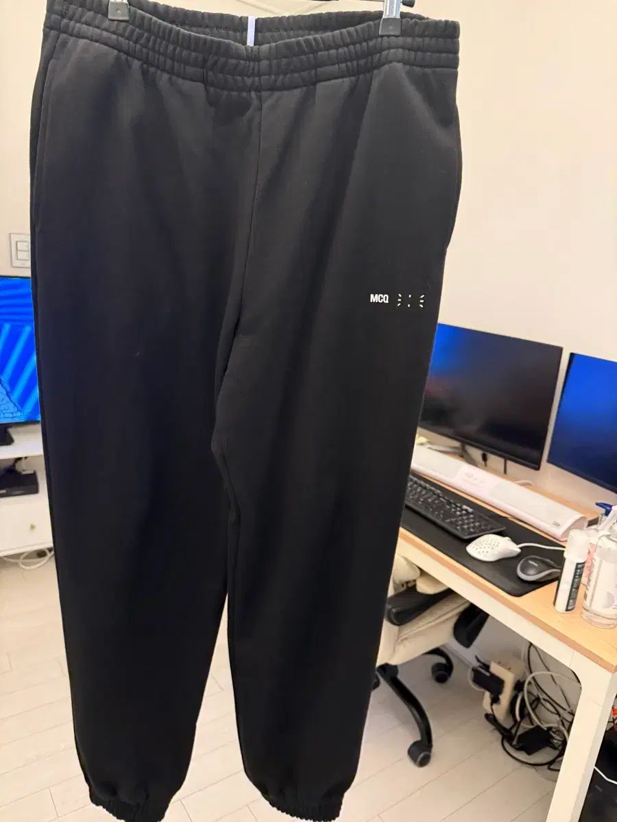 McQ アレキサンダー マックイーン ロゴ ジョガーパンツ Mサイズ