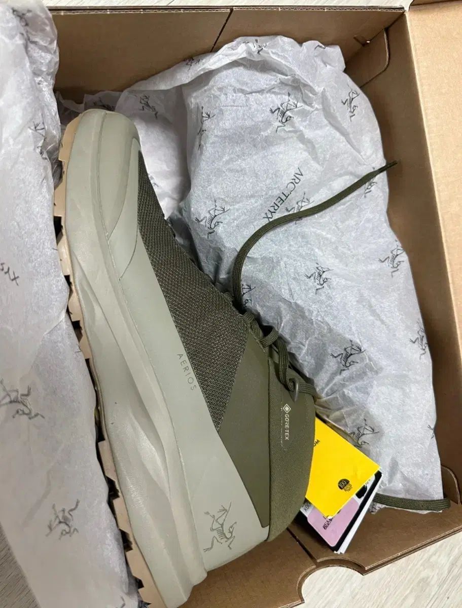 アークテリクス エアリウス ミッド 270