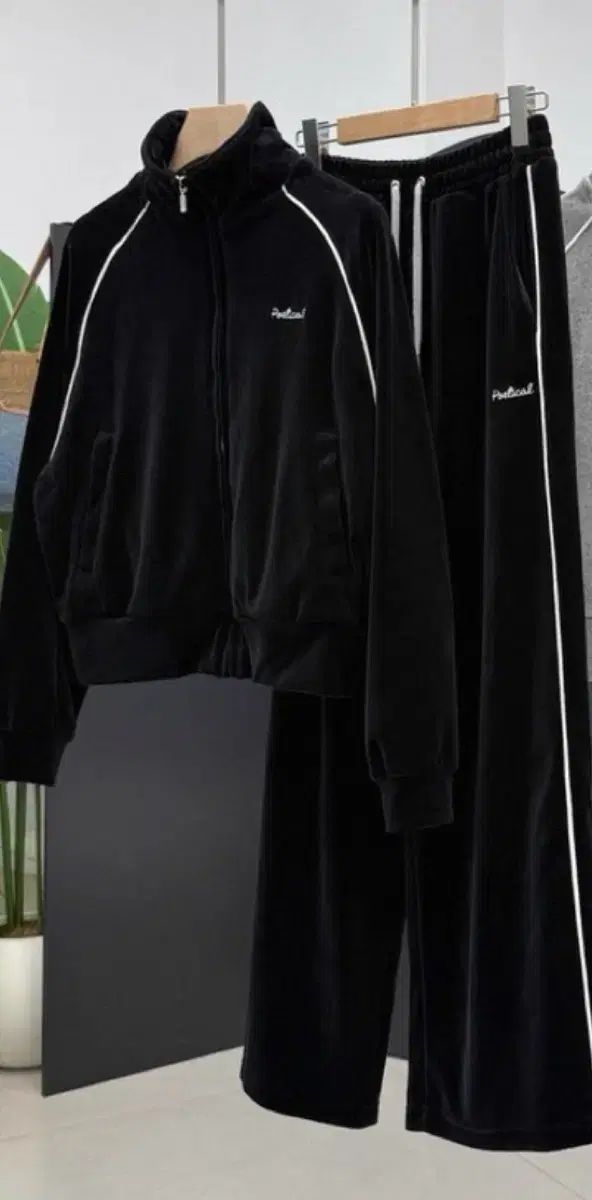 VOV ボブ ブラック ツアーベルベット ジャージ セット