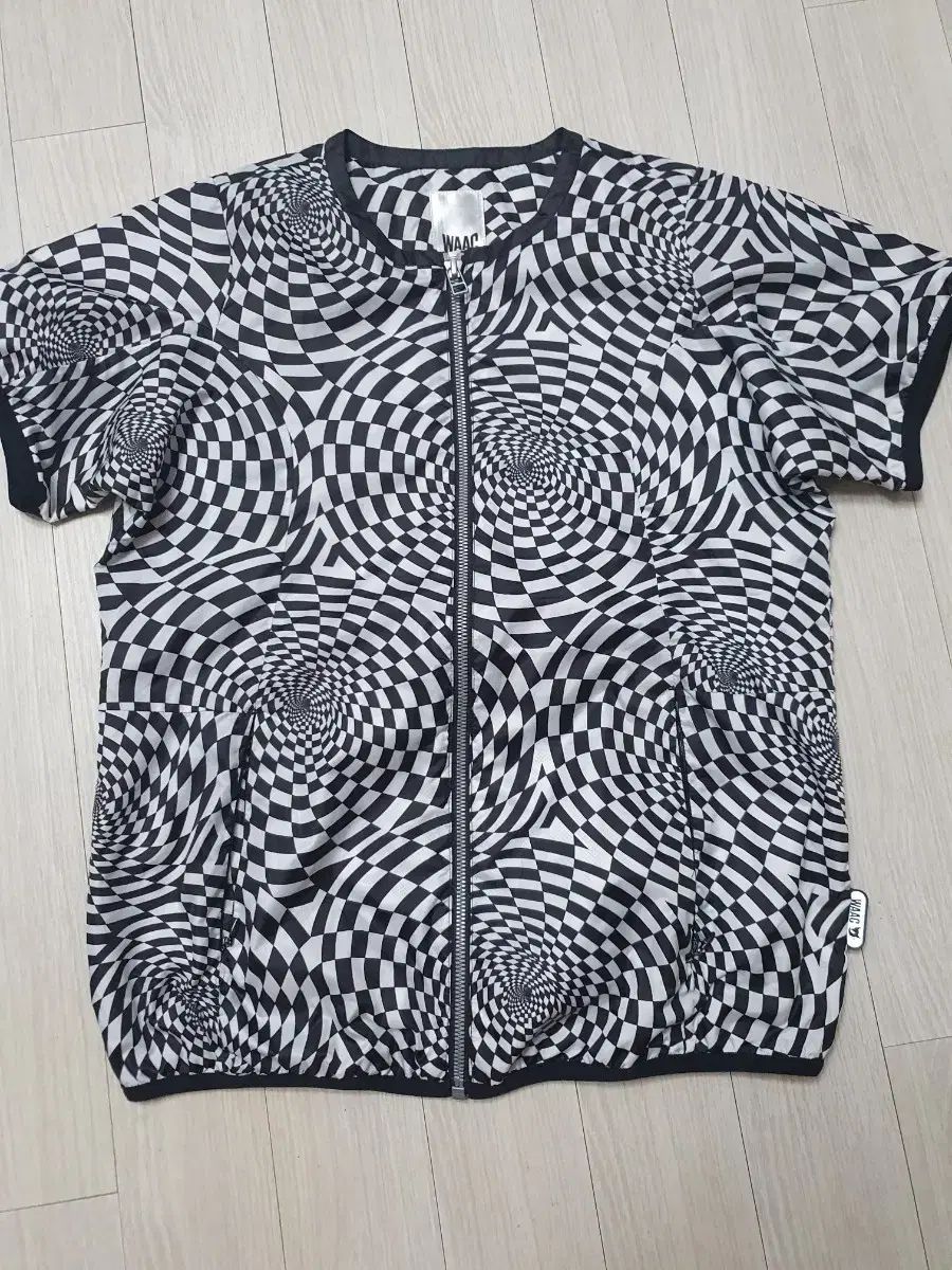 ワックウインドブレーカー ジップアップ