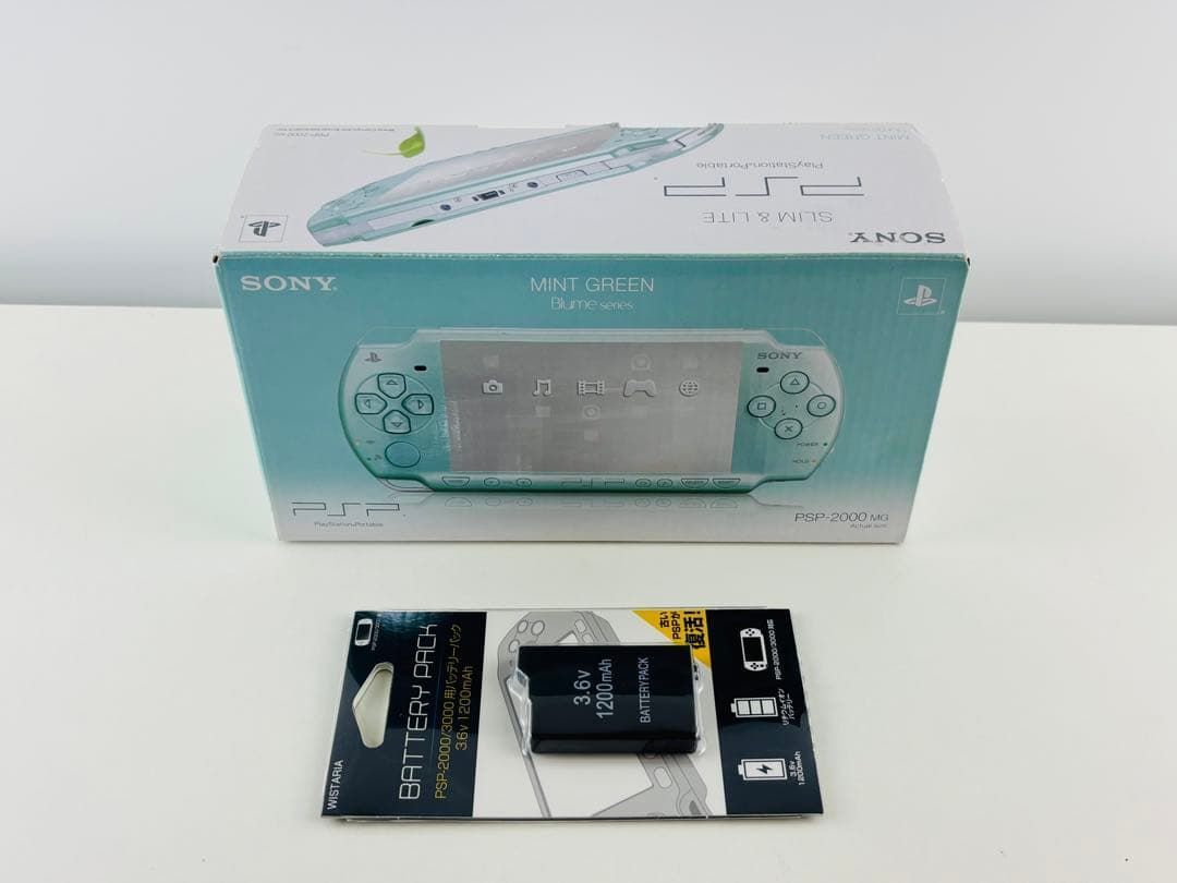 ほぼ新品 SONY PSP-2000 ミントグリーン 本体 ポータブル 完備品