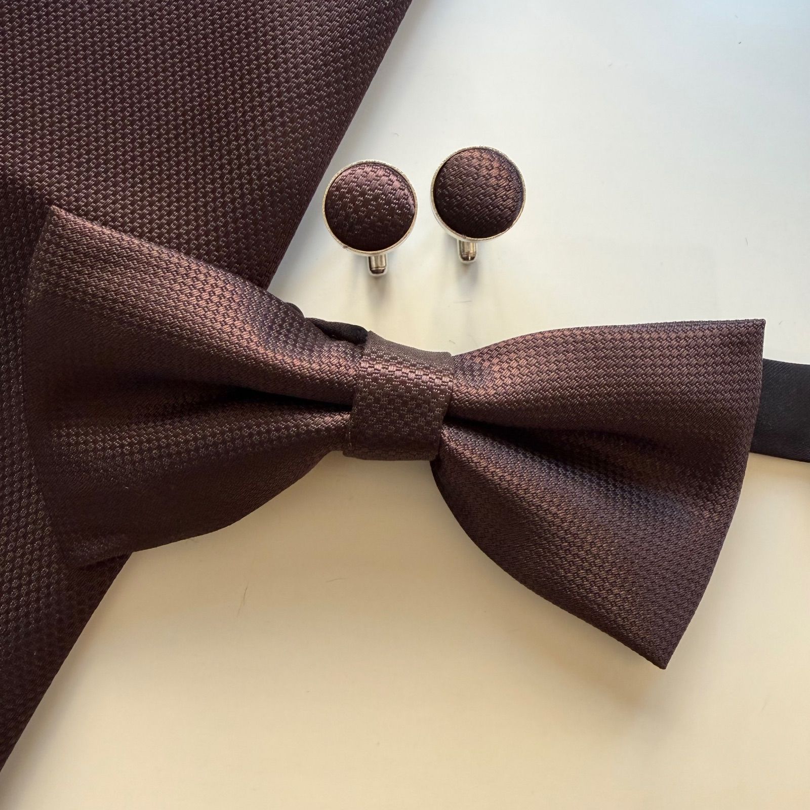 ④-1 蝶ネクタイ ポケットチーフ カフス3点セット - メルカリ