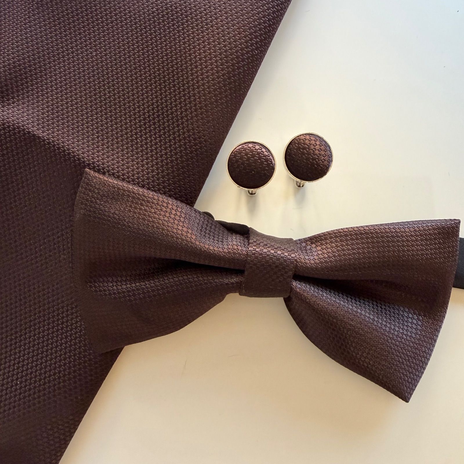 ④-1 蝶ネクタイ ポケットチーフ カフス3点セット - メルカリ