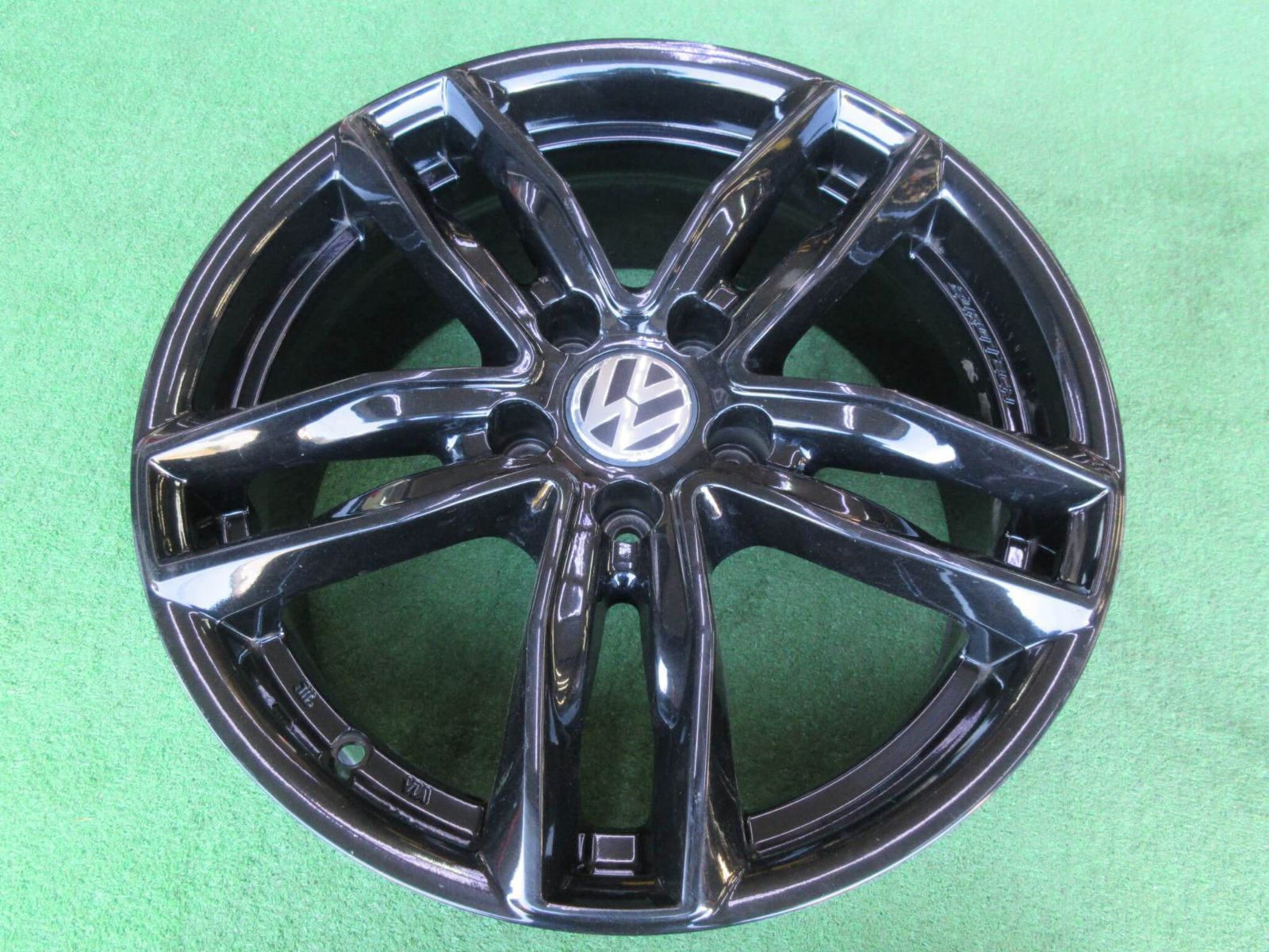  フォルクスワーゲン用ホイール! ユーロテックガヤ５ 7 J 17 5 H 112 38 シャラン ティグアンなどにいかがですか 17インチ ホイール