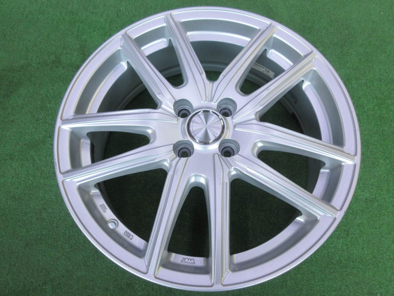 軽量ホイール ブリヂストン エコフォルムＳＥ20 6 J 17 4 H 100 40 ノートオーラ ライズガソリン車 是非いかがですか