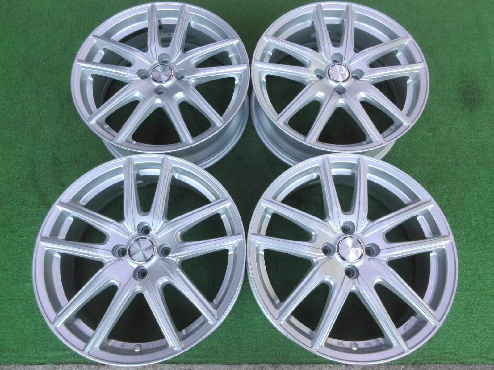 軽量ホイール ブリヂストン エコフォルムＳＥ20 6 J 17 4 H 100 40 ノートオーラ ライズガソリン車 是非いかがですか