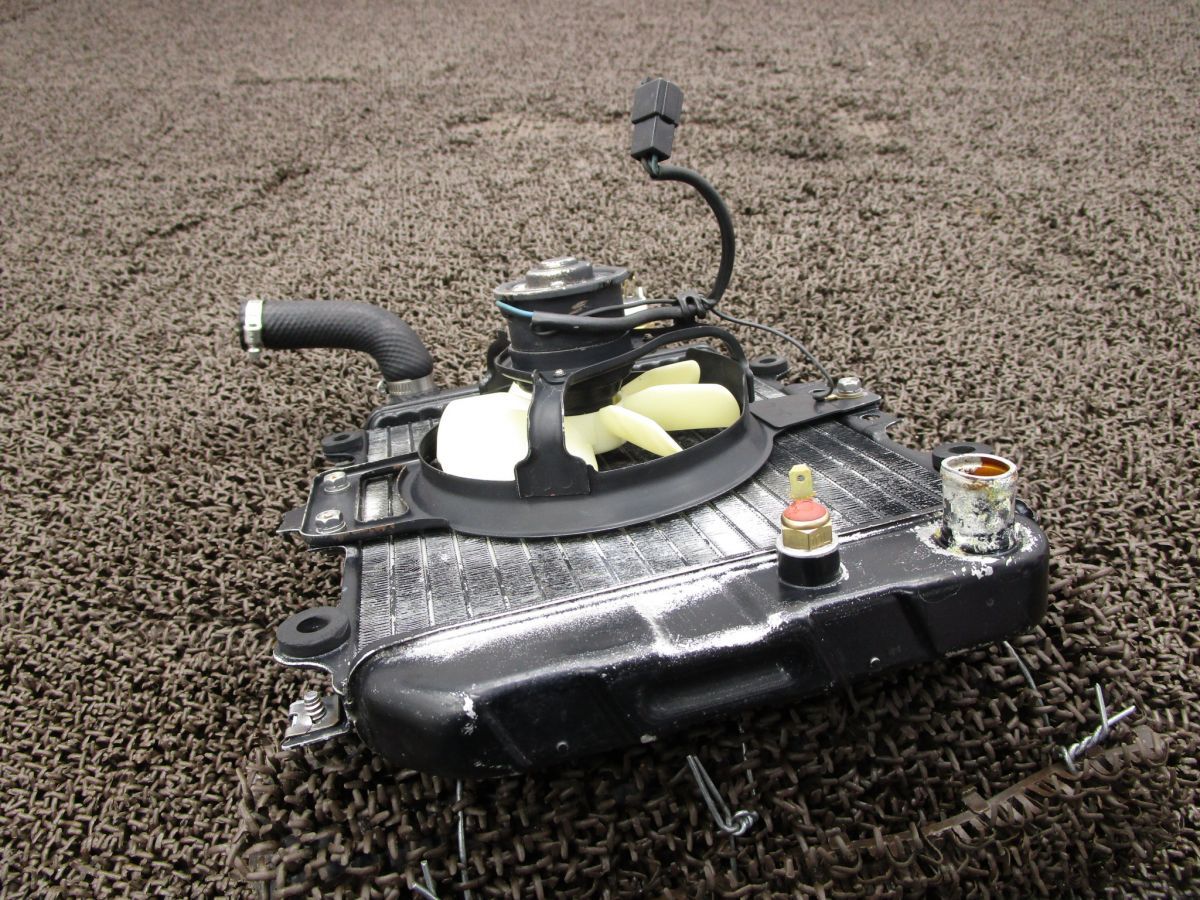 バリオス ラジエター A9095！ZR250A カワサキ 【 ZX250CE 】 BALIUS