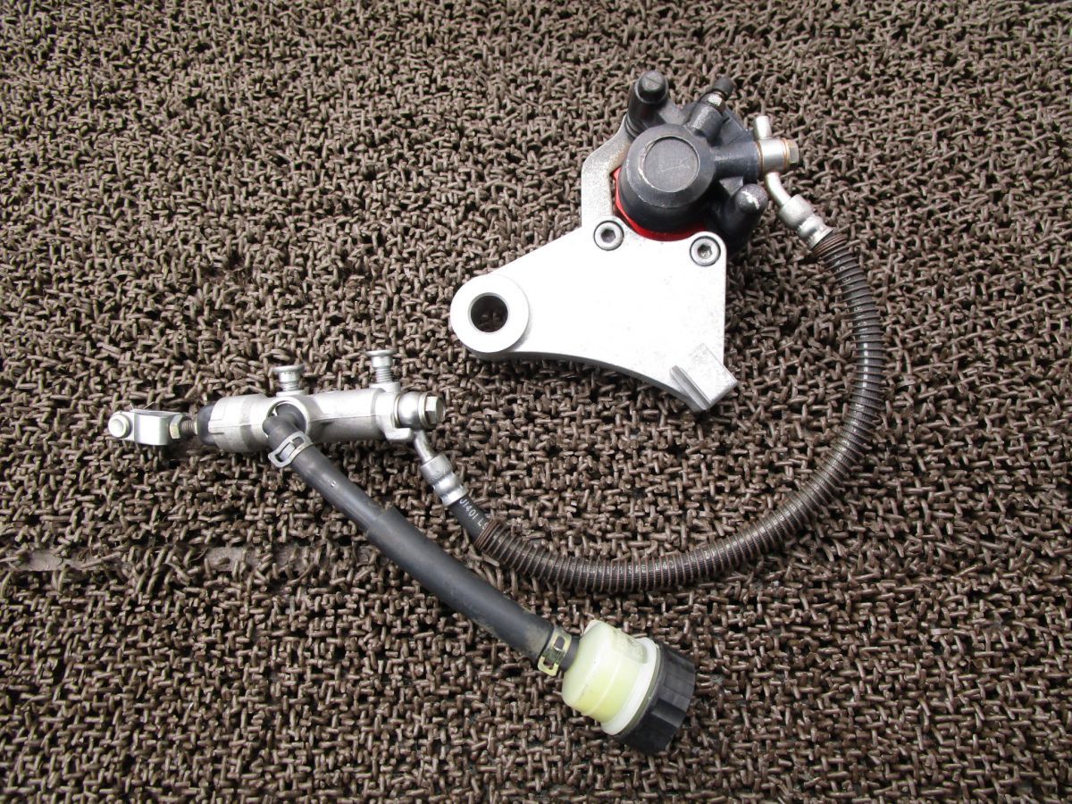 バリオス リアキャリパー マスターシリンダー △A9087！ZR250A