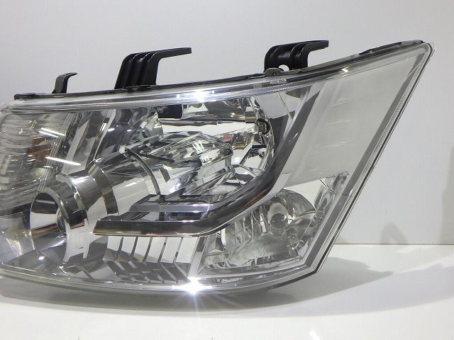 デリカD5 ヘッドライト左右 HID CV 前期 100-87918 8301C536/D291