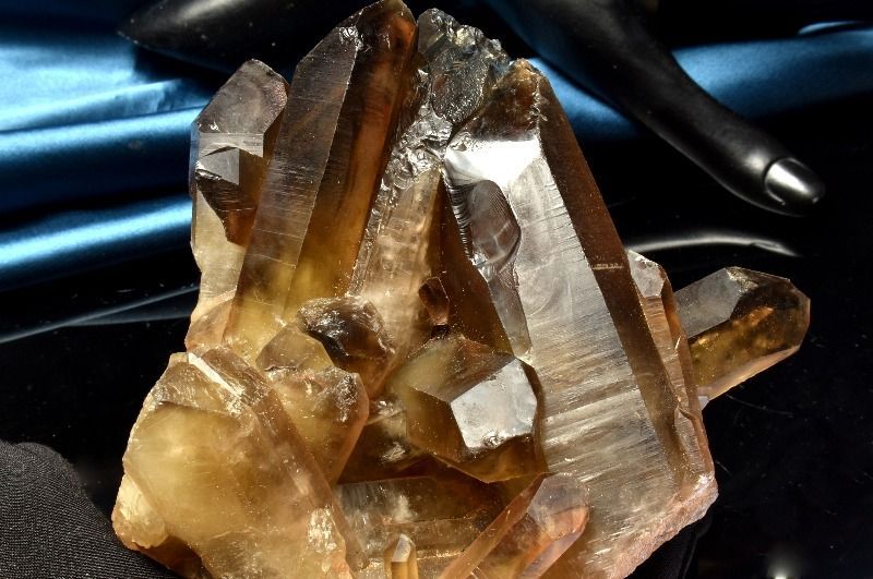 天然石　モリオンクラスター ミニクラスター 結晶 漆黒 インテリア オブジェ コレクション 風水