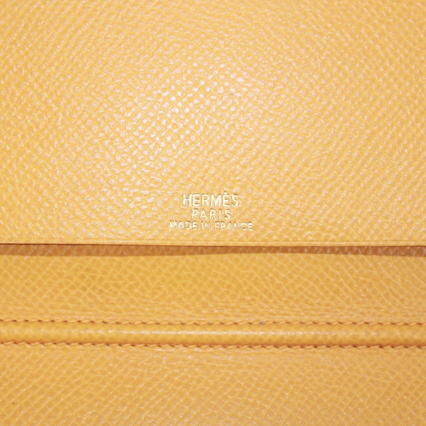 レザー グリーン