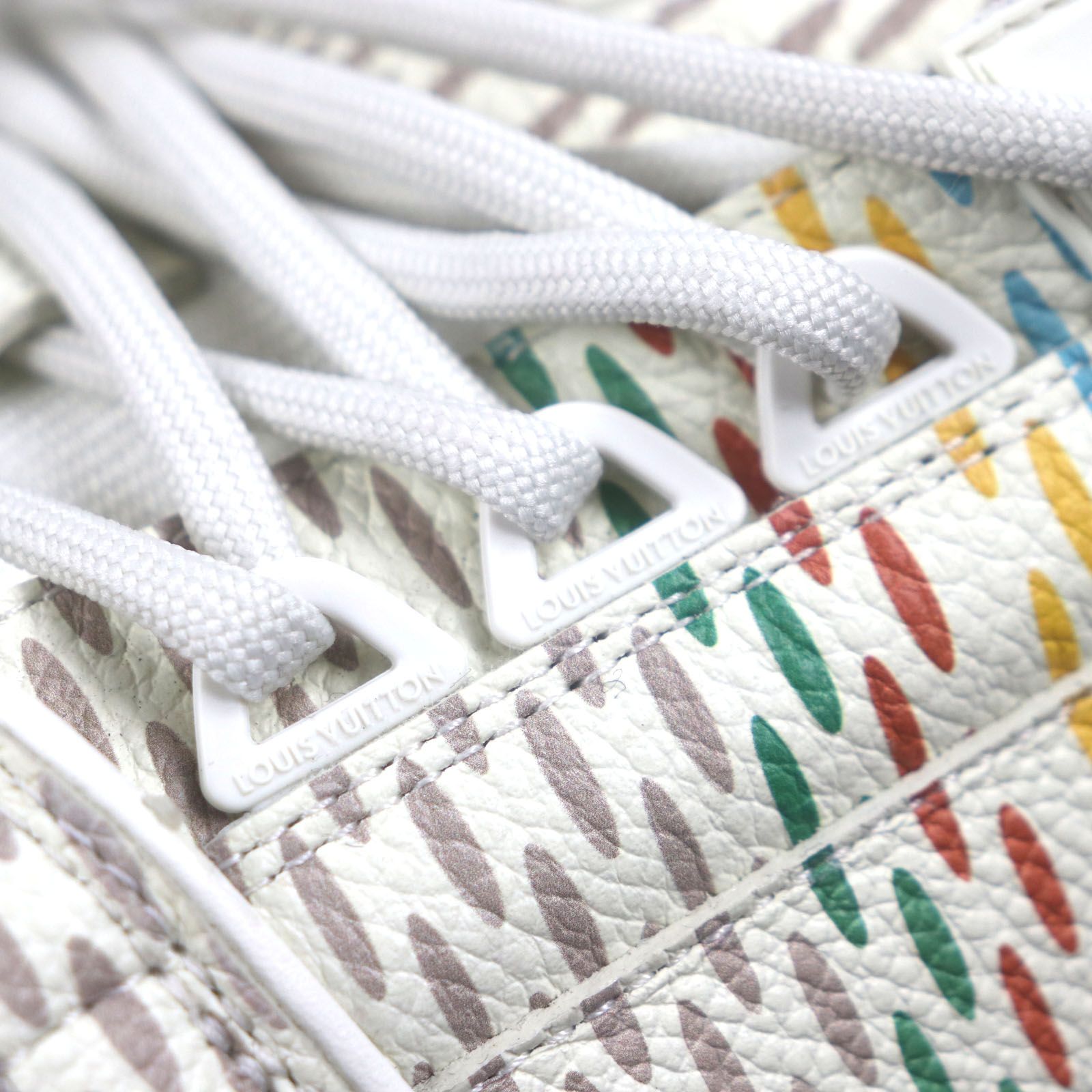 良品▽LOUIS VUITTON ルイヴィトン 2024年製 1ACR19 LVトレイナー