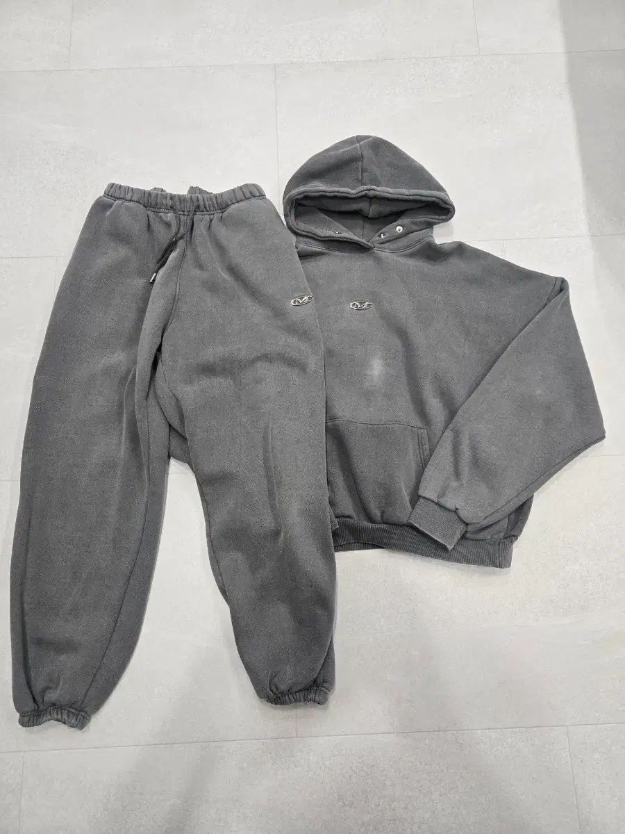 MIHAK ミハク トレーニングウェア セットアップ 圧倒 hdex BORN TO WIN DOM