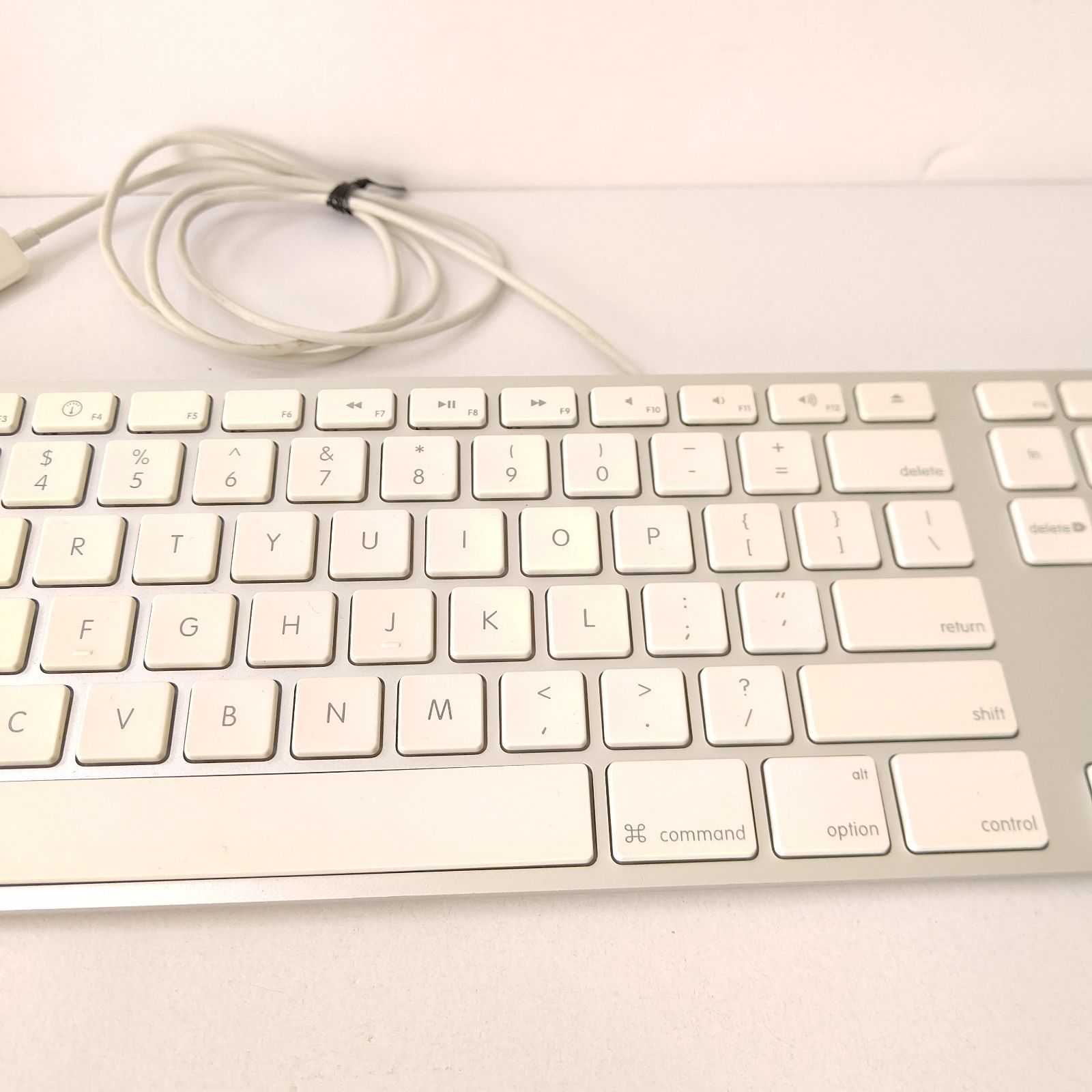 Apple 純正 有線キーボード A1243 アップル Mac テンキー付 美品