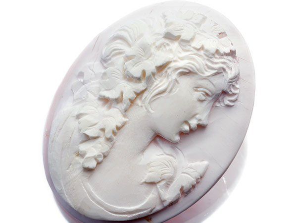 ジュエリー極】ジョバンニ・アパ作 華やかな女性像 コンクシェルカメオ