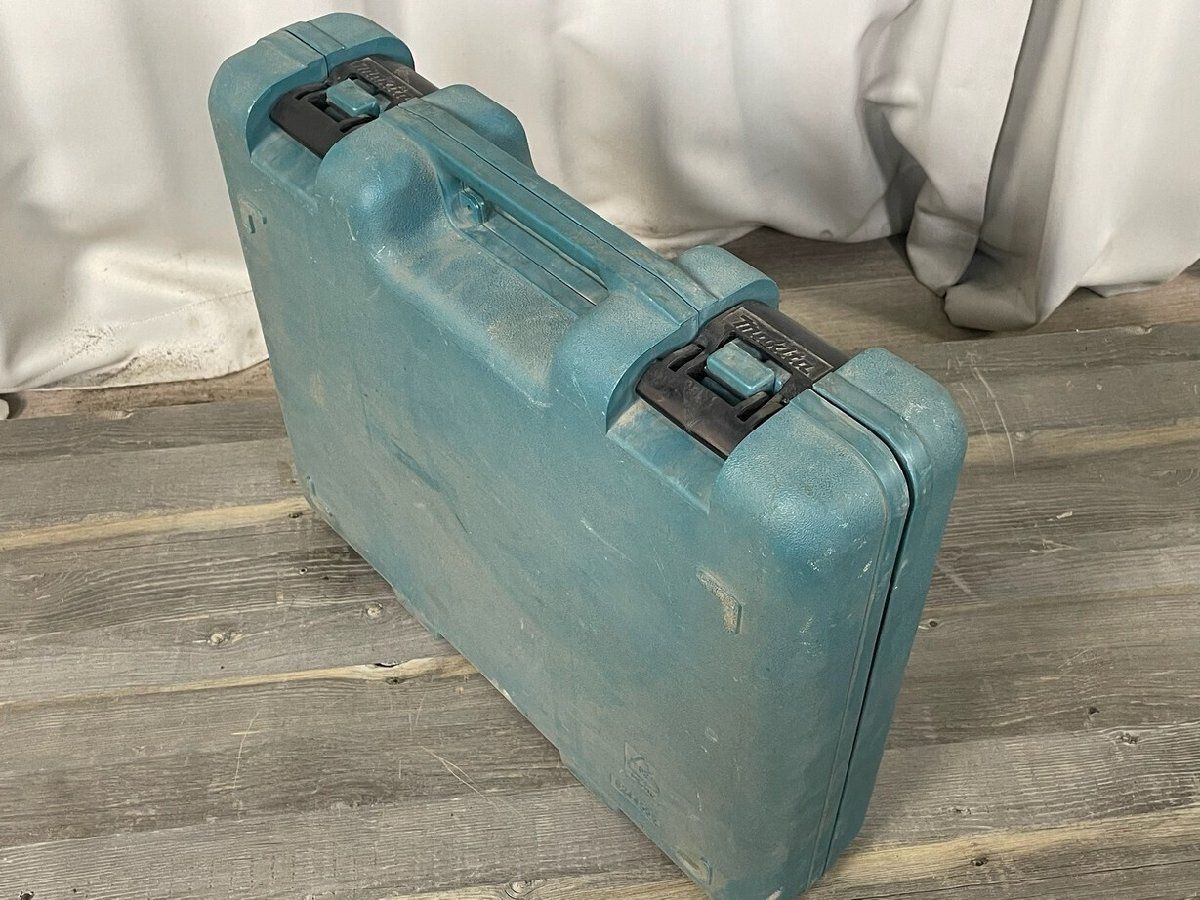  3071 マキタ 電動ハンマ HM 0810 動作品 M 5 電動ハンマー 電動工具 エア工具