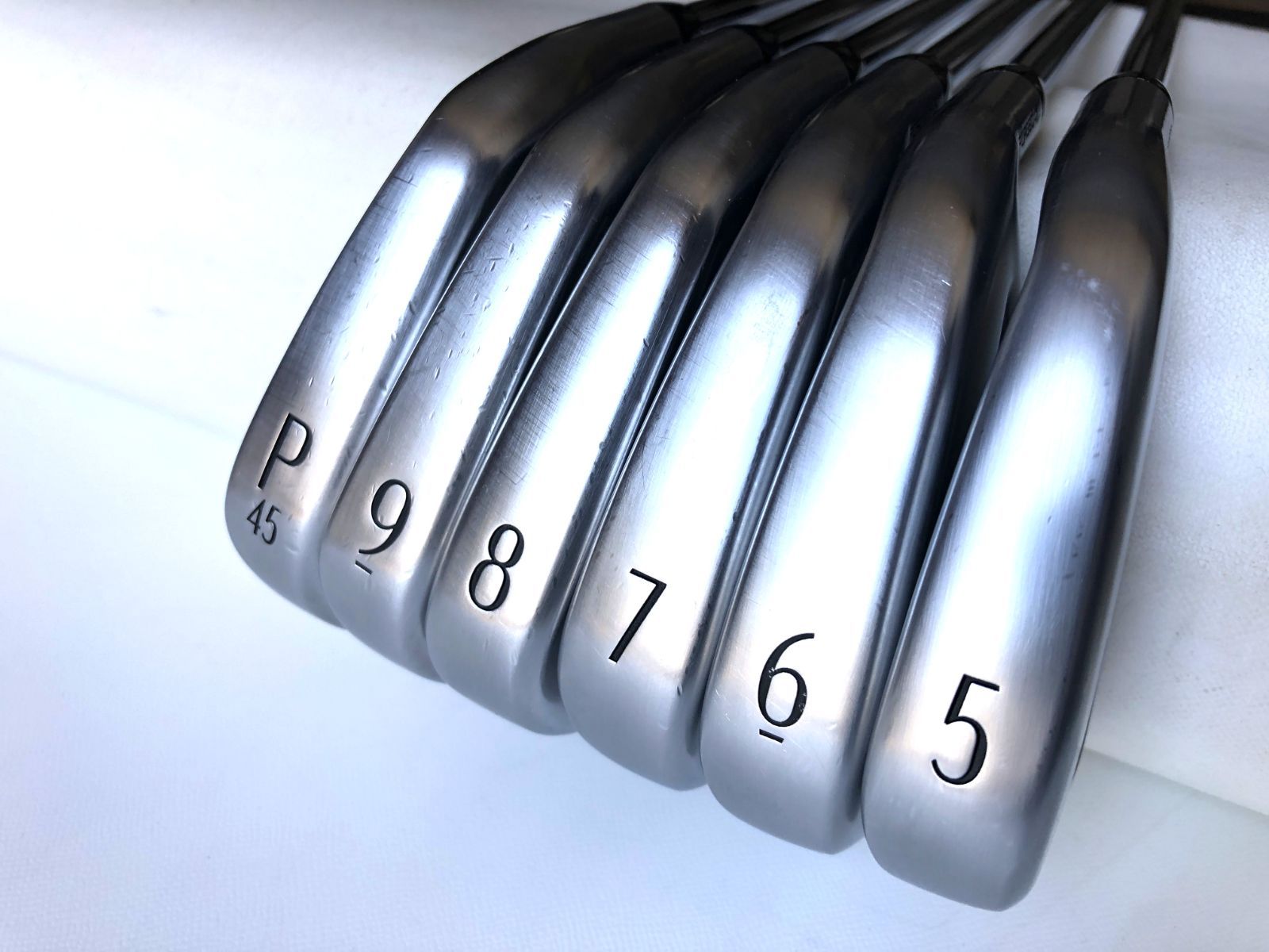 ① 最新 タイトリスト T100 2025 アイアン 5-PW 6本 AMT WHITE G2 S