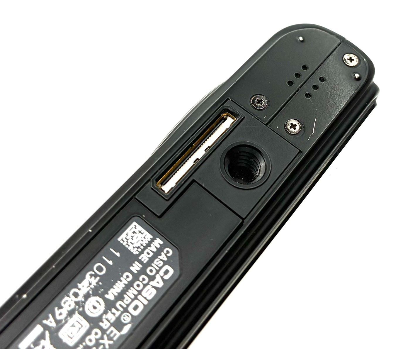 コンパクトデジタルカメラ