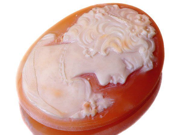 ジュエリー極】アンティーク 素敵な貴婦人の彫刻 高級シェルカメオ