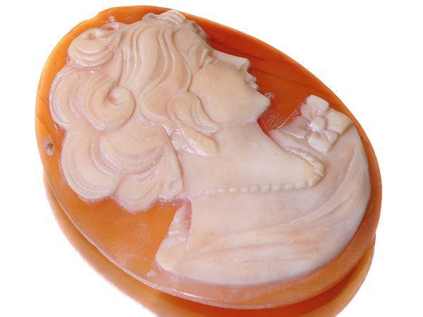 ジュエリー極】アンティーク 上品な貴婦人の彫刻 高級シェルカメオ